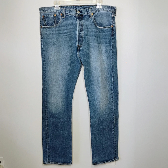 Levi's 501 XX Button Fly Straight Leg Medium Wash Jeans Men's Size 38X32